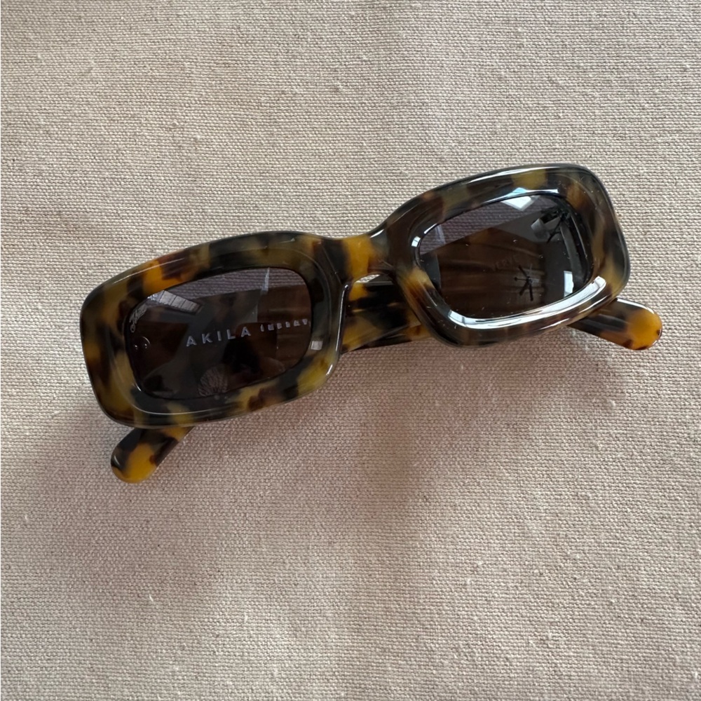 AKILA Verve Inflated Tortoise Shell Sunglasses